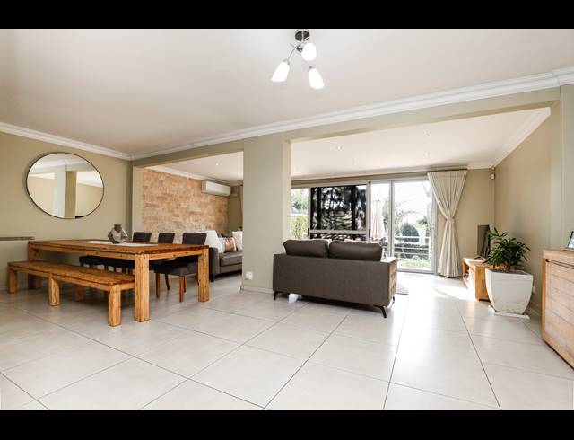 3 BEDROOM HOUSE FOR SALE IN SUNNINGDALE